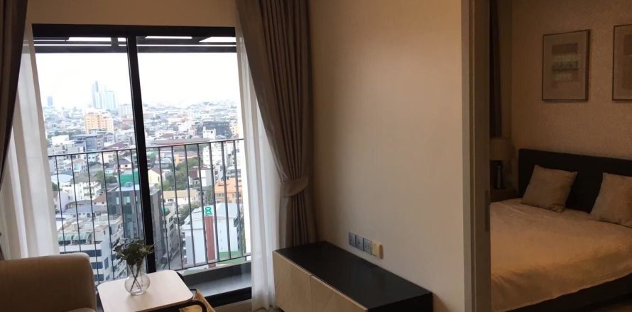 Studio dans le Condo à Sathon, Bangkok, Thaïlande  № 151915