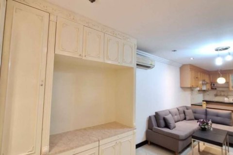 Studio in the Condo in Watthana, Bangkok, Thailand  № 151916 - photo 7