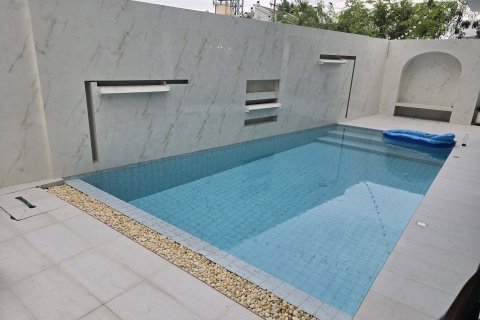 Maison à Chiang Mai, Thaïlande 4 chambres № 151918 - photo 30