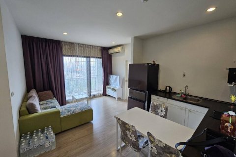Condo à Suan Luang, Bangkok, Thaïlande, 2 chambres  № 138025 - photo 3