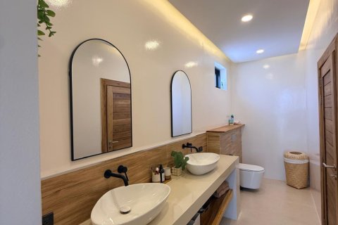 House in Ko Samui, Thailand 3 bedrooms № 178911 - photo 14