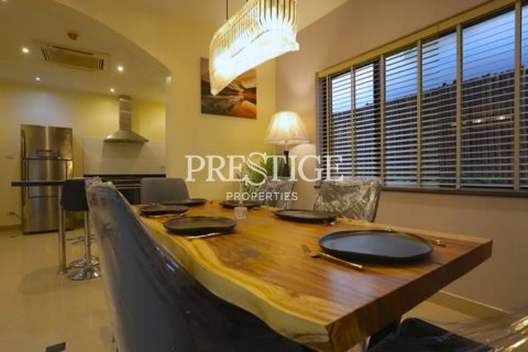 House in Pattaya, Thailand 3 bedrooms № 198177 - photo 9