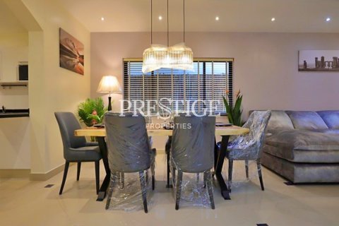 House in Pattaya, Thailand 3 bedrooms № 198177 - photo 8