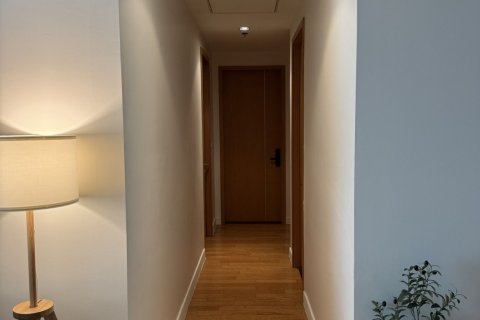 Condo in Khlong Toei, Bangkok, Thailand, 3 bedrooms  № 173527 - photo 8