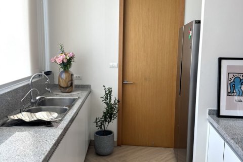 Condo in Khlong Toei, Bangkok, Thailand, 3 bedrooms  № 173527 - photo 4