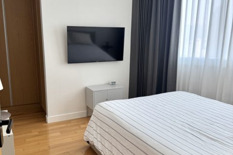 Condo in Khlong Toei, Bangkok, Thailand, 3 bedrooms  № 173527 - photo 10