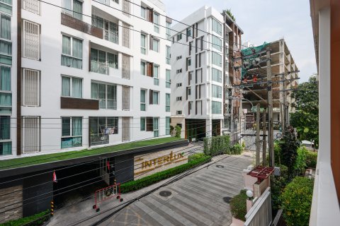 Studio in the Condo in Watthana, Bangkok, Thailand  № 173529 - photo 16