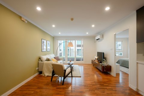 Studio in the Condo in Watthana, Bangkok, Thailand  № 173529 - photo 2