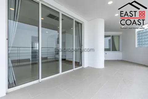 Condominio de 2 dormitorios en Jomtien Beach, Pattaya, Tailandia № 213491 - foto 27