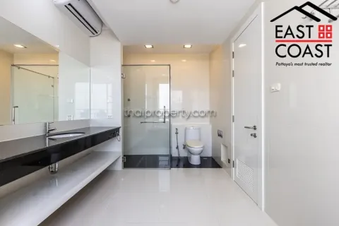 Condominio de 2 dormitorios en Jomtien Beach, Pattaya, Tailandia № 213491 - foto 22
