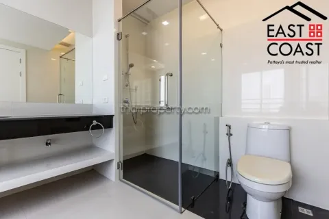Condominio de 2 dormitorios en Jomtien Beach, Pattaya, Tailandia № 213491 - foto 24
