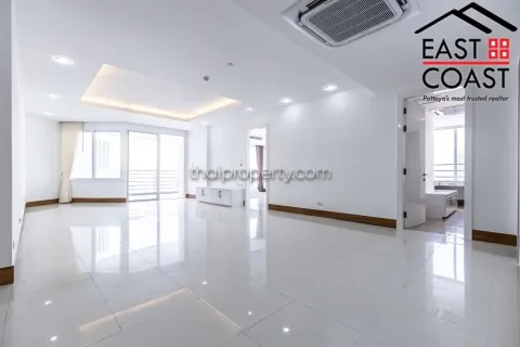 Condominio de 2 dormitorios en Jomtien Beach, Pattaya, Tailandia № 213491 - foto 2