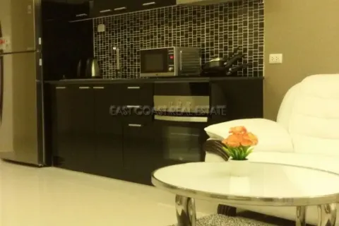 Condominio de 2 dormitorios en Pattaya, Tailandia № 213493 - foto 3