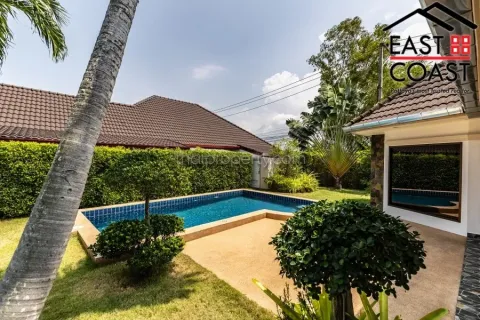 Casa de 3 dormitorios en Pattaya, Tailandia № 213492 - foto 3