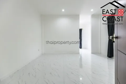 Casa de 3 dormitorios en Pattaya, Tailandia № 213492 - foto 17