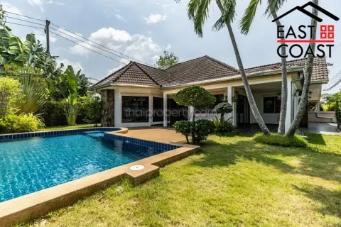 Casa de 3 dormitorios en Pattaya, Tailandia № 213492 - foto 2