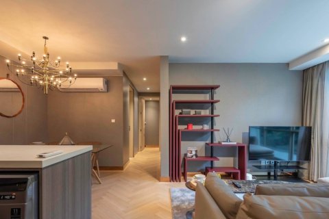 Condo in Bangkok, Thailand, 2 bedrooms  № 180745 - photo 8