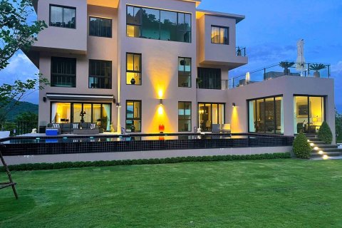 House in Hua Hin, Thailand 4 bedrooms № 180749