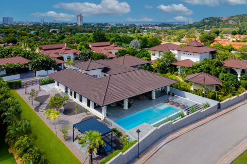 Maison à Hua Hin, Thaïlande 5 chambres № 180750