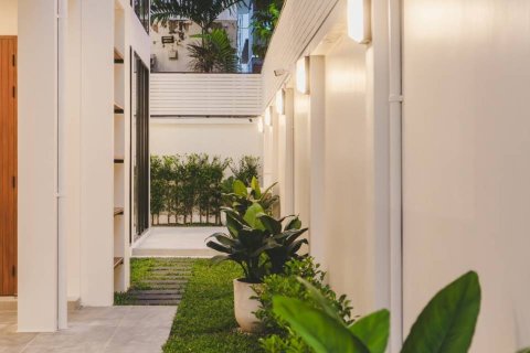 House in Bangkok, Thailand 3 bedrooms № 180748 - photo 6