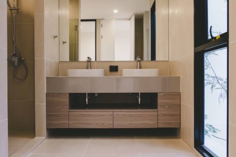 House in Bangkok, Thailand 3 bedrooms № 180748 - photo 5