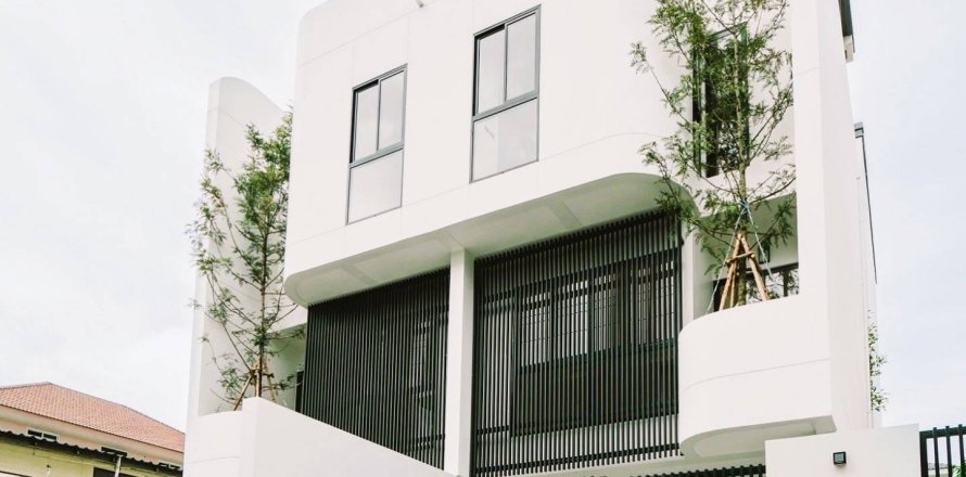 House in Bangkok, Thailand 3 bedrooms № 180748