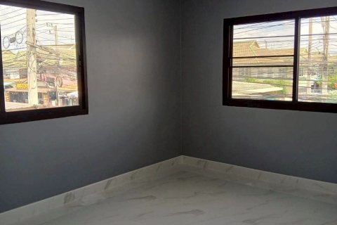 Townhouse in Khlong Luang, Thailand 3 bedrooms № 149892 - photo 10