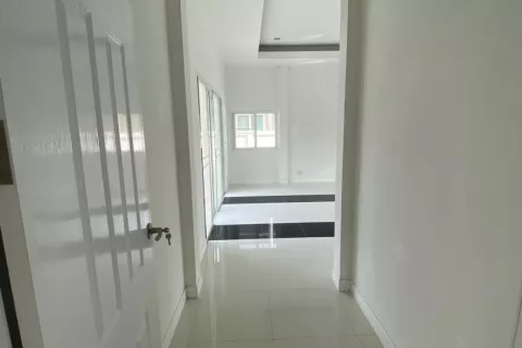 House in Pattaya, Thailand 3 bedrooms № 146076 - photo 3