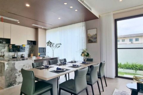 Villa in Pattaya, Thailand 4 bedrooms № 114488 - photo 7