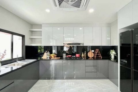 Вилла в Паттайе, Таиланд с 5 спальнями  № 114485 - фото 6