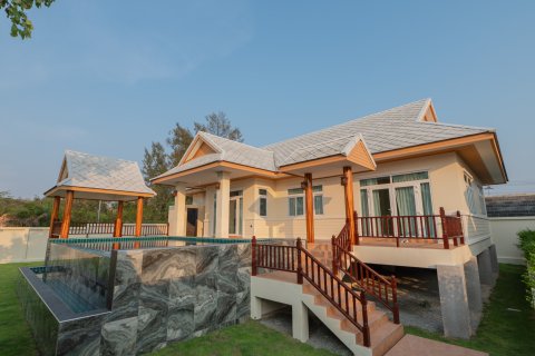 Вилла в Паттайе, Таиланд с 3 спальнями  № 153624 - фото 5