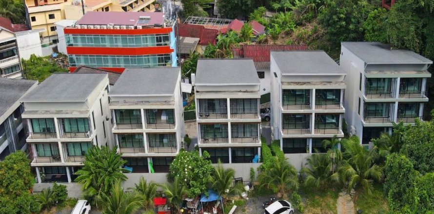 Villa in Phuket, Thailand 4 bedrooms № 163076