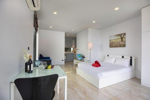 Villa in Phuket, Thailand 4 bedrooms № 163076 - photo 14