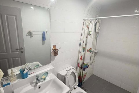 Townhouse in Nonthaburi, Thailand 3 bedrooms № 163075 - photo 16