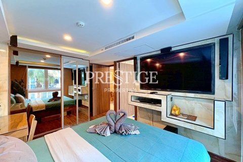 Condo in Pattaya, Thailand, 2 bedrooms № 197694 - photo 10