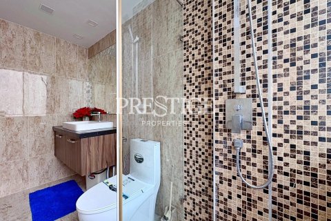 Condo in Pattaya, Thailand, 2 bedrooms № 197694 - photo 15