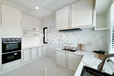 บ้านในพัทยา, ประเทศไทย 4 ห้องนอน № 197692 - รูปถ่าย 11