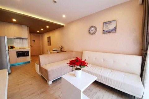 Condo on Jomtien Beach, Pattaya, Thailand, 1 bedroom № 204302 - photo 2