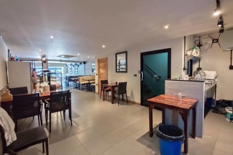 Propriété commerciale à Chon Buri, Thaïlande 464 m2 № 161533 - photo 9