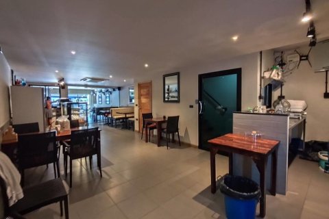 Propriété commerciale à Chon Buri, Thaïlande 464 m2 № 161533 - photo 5