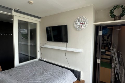 Студия в кондо в Клонг Тоэй, Бангкок, Таиланд № 156073 - фото 9