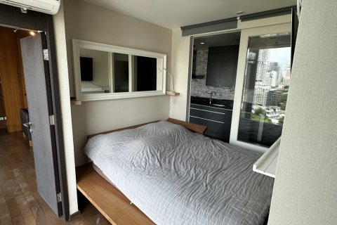 Студия в кондо в Клонг Тоэй, Бангкок, Таиланд № 156073 - фото 4