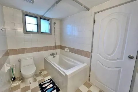 Кондоминиум с 4 спальнями в Ваттхане, Бангкок, Таиланд № 156076 - фото 5