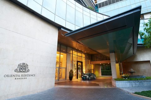 Кондоминиум с 3 спальнями в Патхум Ване, Бангкок, Таиланд № 144927 - фото 2