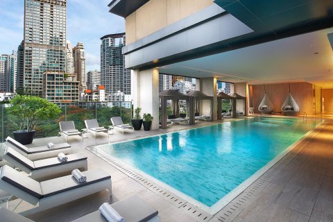 Кондоминиум с 3 спальнями в Патхум Ване, Бангкок, Таиланд № 144927 - фото 5