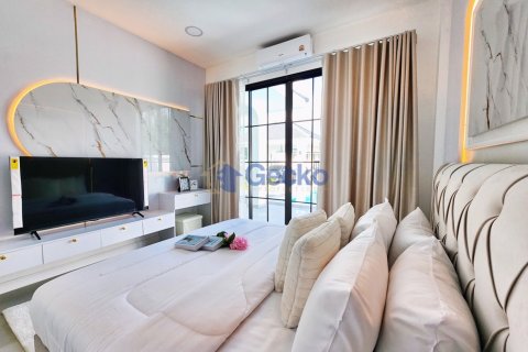 House in Pattaya, Thailand 3 bedrooms № 196130 - photo 22