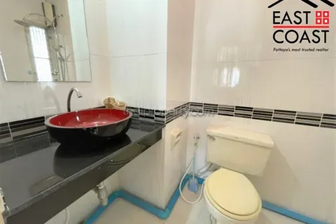 Condominio de 2 dormitorios en Jomtien Beach, Pattaya, Tailandia № 213032 - foto 7
