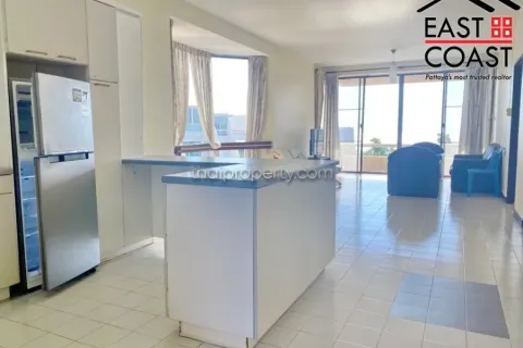 Condominio de 2 dormitorios en Pattaya, Tailandia № 212740 - foto 2