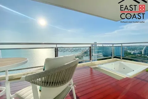 Condominio de 2 dormitorios en Jomtien Beach, Pattaya, Tailandia № 212744 - foto 2