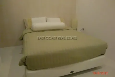 Condominio de 2 dormitorios en Pattaya, Tailandia № 212738 - foto 3